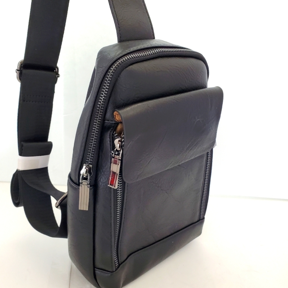Classic Fashion Men's Black Leather Crossbody Bag